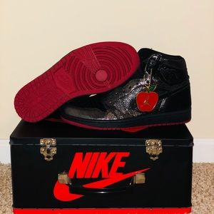Jordan 1 Retro SP Gina (Special Box)